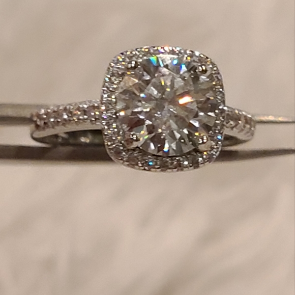 Moissanite 2 Carat Round cut Solitare Halo Ring - Picture 6 of 13